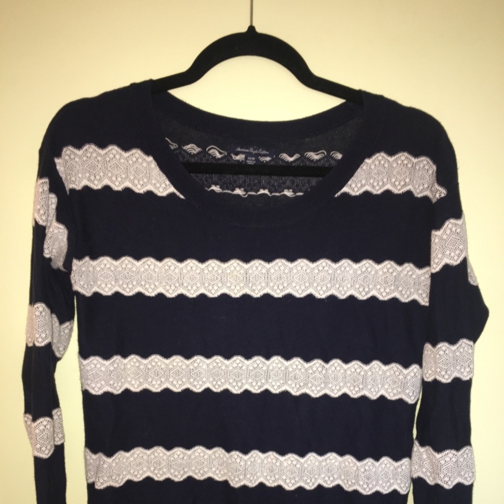 White and Navy stripped sweater